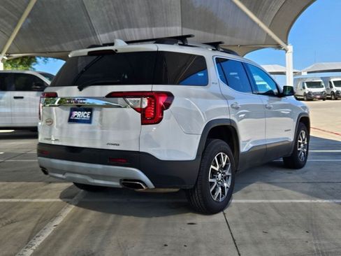 Used 2023 GMC Acadia SLT AWD/4WD image 5