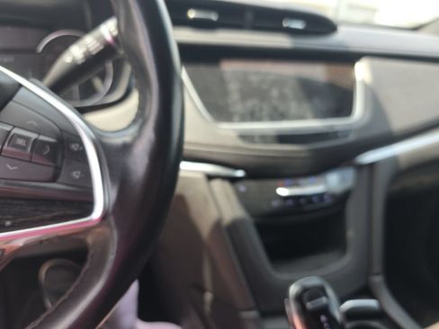Used 2022 Cadillac XT5 Premium Luxury FWD image 14
