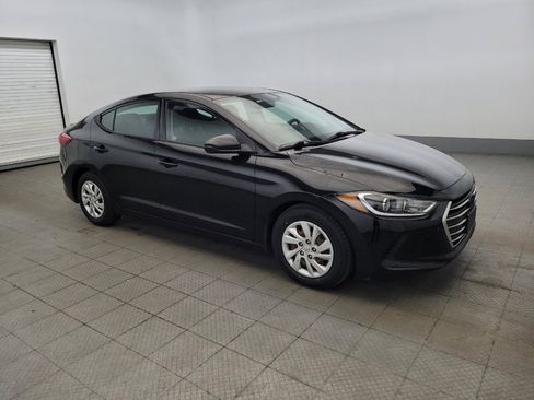 Used 2018 Hyundai Elantra SE FWD image 11