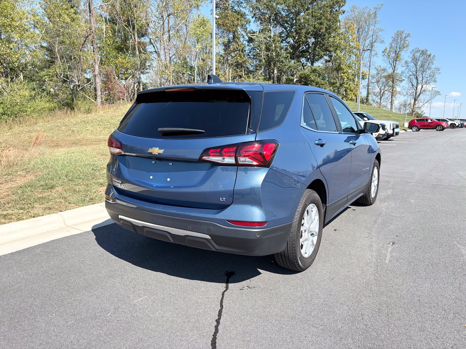 Used 2024 Chevrolet Equinox LT FWD image 9