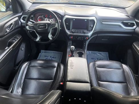 Used 2018 GMC Acadia SLT w/ LPO, Floor Liner Package FWD image 18