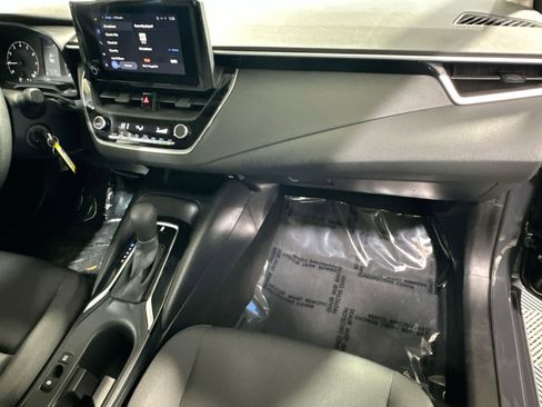 Used 2024 Toyota Corolla LE image 34