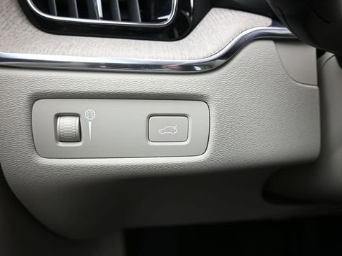 Used 2021 Volvo XC60 T5 Inscription w/ Protection Package FWD image 23
