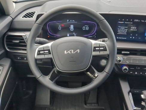 New 2025 Kia Telluride LX image 13