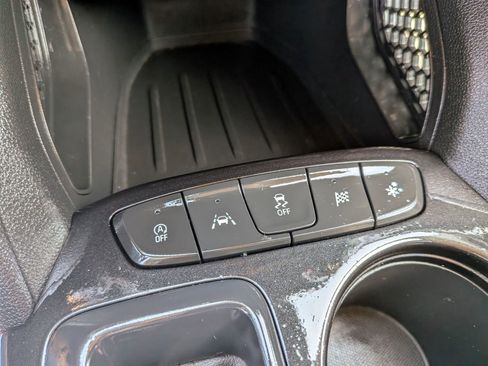 Used 2021 Chevrolet TrailBlazer LT w/ Convenience Package FWD image 54