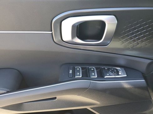 New 2025 Kia Sorento S w/ Panoramic Sunroof Package image 18