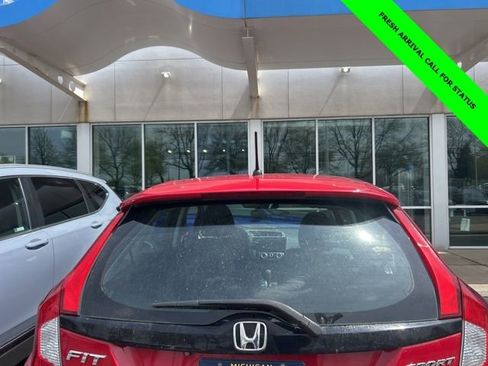 Used 2019 Honda Fit Sport image 8