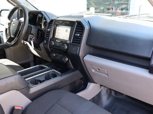 Used 2017 Ford F150 XL w/ Equipment Group 101A Mid AWD/4WD image 27
