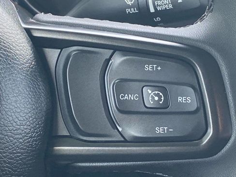 Used 2023 Jeep Wrangler Unlimited w/ Cold Weather Group AWD/4WD image 8