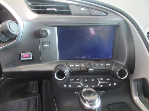 Used 2019 Chevrolet Corvette Stingray Convertible w/ 2LT Preferred Equipment Group image 9