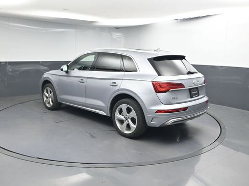 Used 2021 Audi Q5 Prestige AWD/4WD image 3
