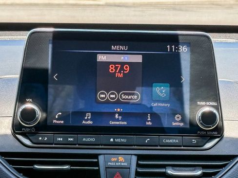 Used 2022 Nissan Altima 2.5 SV FWD image 14