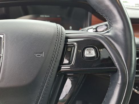Used 2020 Lincoln Aviator Reserve w/ Equipment Group 202A AWD/4WD image 25