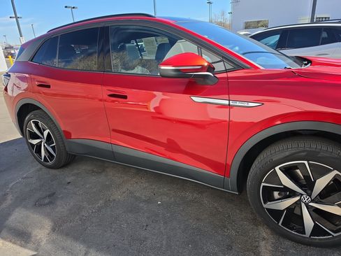 Used 2023 Volkswagen ID.4 Pro S image 30