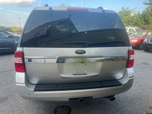 Used 2017 Ford Expedition Limited AWD/4WD image 6