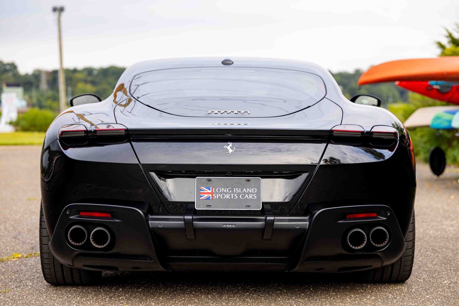 Used 2022 Ferrari Roma RWD image 5