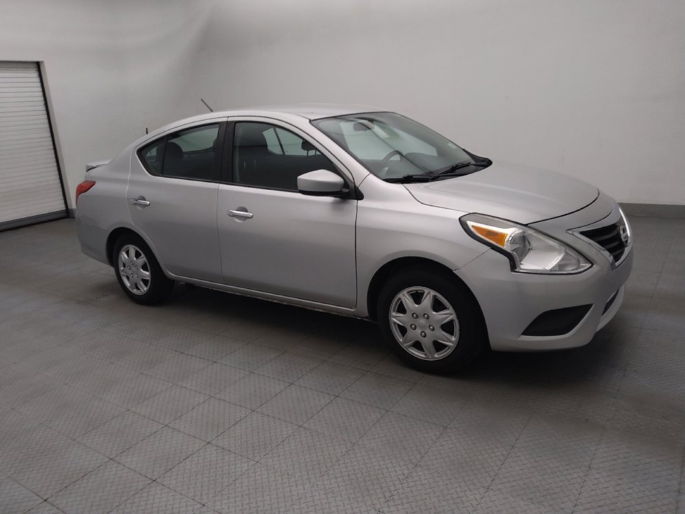 Used 2018 Nissan Versa SV FWD image 11