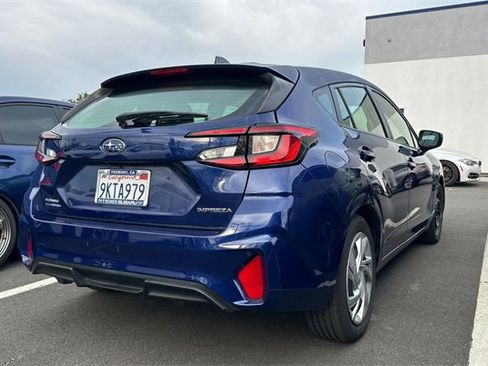 Used 2024 Subaru Impreza 2.0i image 3