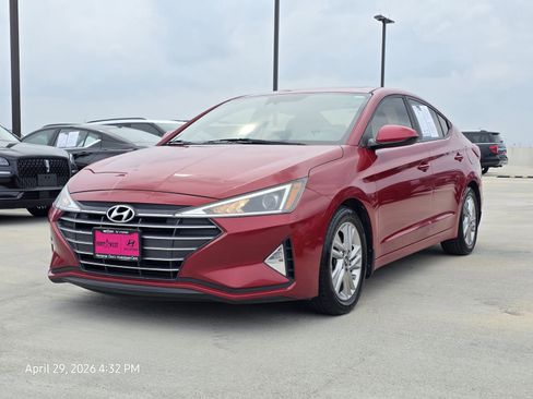 Used 2019 Hyundai Elantra Value Edition w/ Winter Weather Package FWD image 2