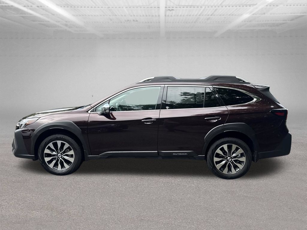 Used 2025 Subaru Outback Touring AWD/4WD image 9