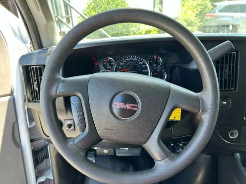 Used 2019 GMC Savana 2500 w/ Driver Convenience Package image 15