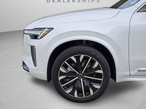 Used 2026 Volvo XC90 B5 Plus w/ Protection Package Premier AWD/4WD image 31
