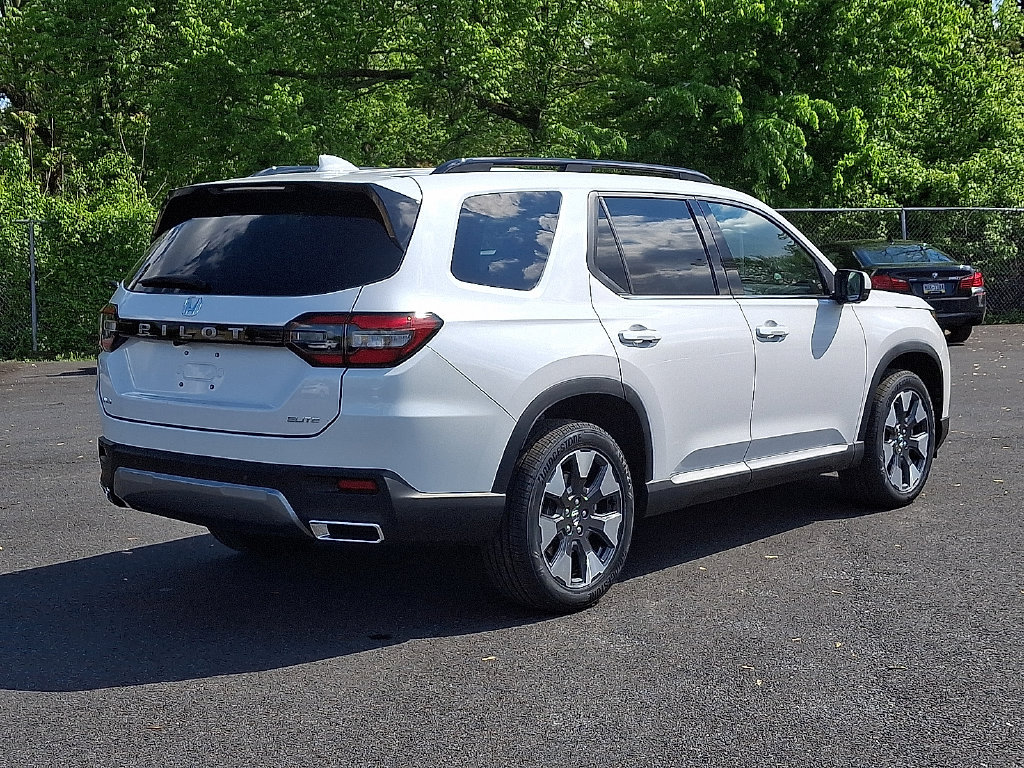 New 2026 Honda Pilot Elite image 4