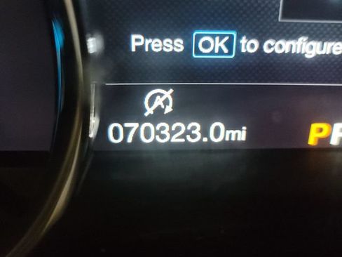 Used 2019 Ford Expedition XLT w/ Equipment Group 202A AWD/4WD image 28