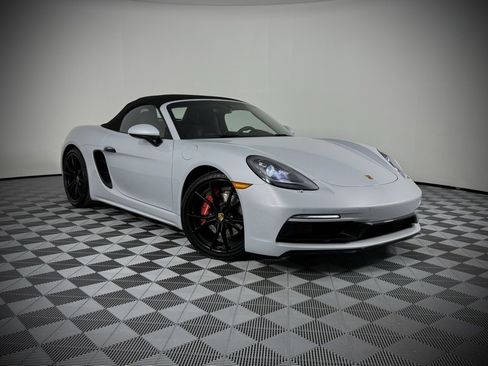 Used 2024 Porsche 718 Boxster S image 9