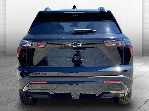 New 2026 Chevrolet Equinox RS w/ Convenience Package III FWD image 4