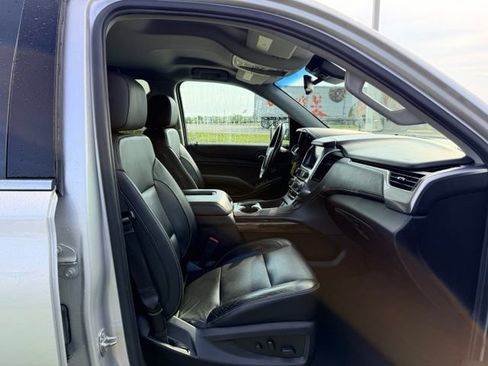 Certified 2019 Chevrolet Suburban LT AWD/4WD image 11