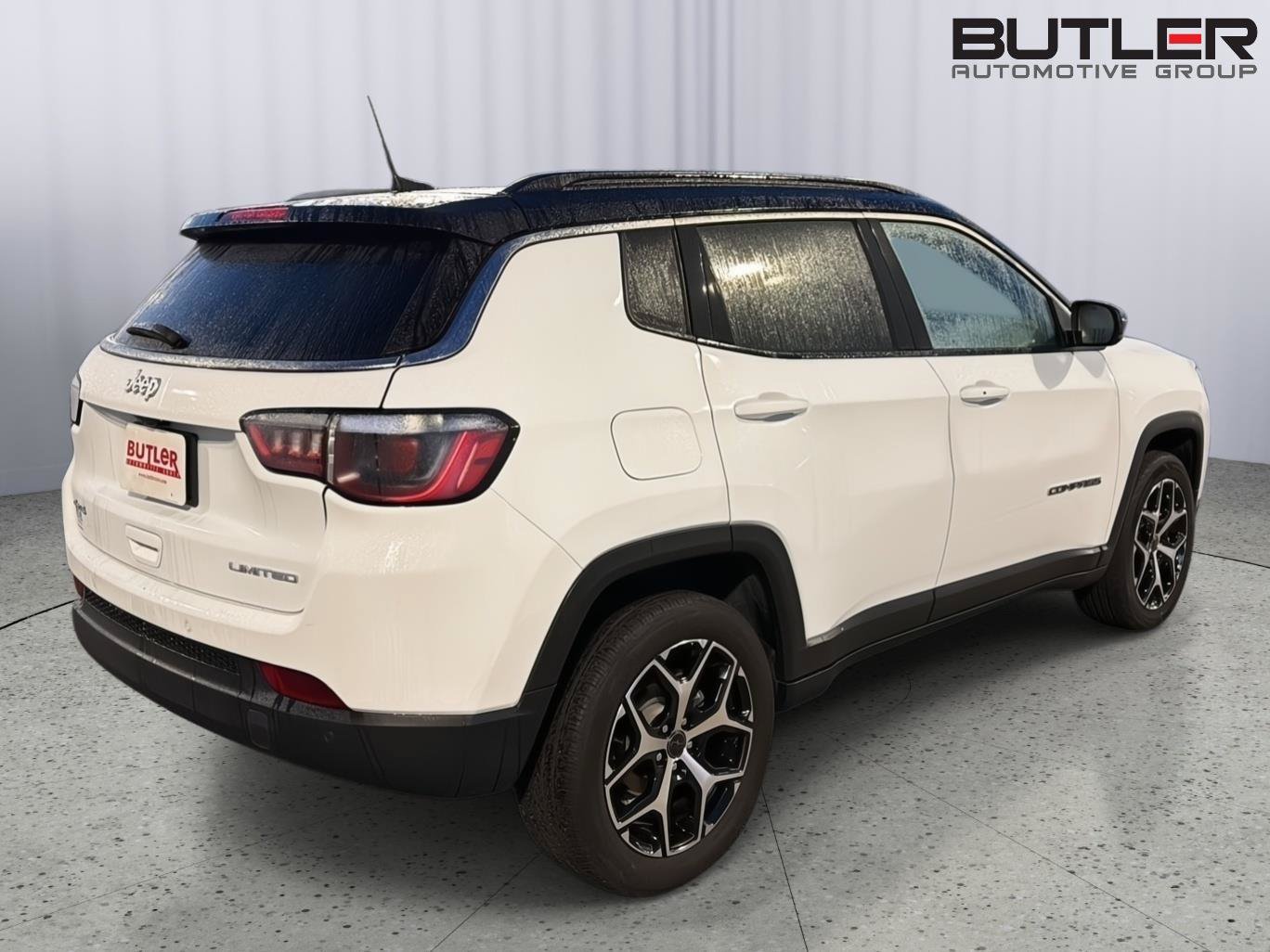 Used 2025 Jeep Compass Limited AWD/4WD image 6