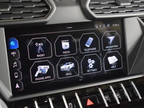 Used 2019 Lamborghini Urus AWD/4WD image 32