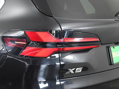 Used 2024 BMW X5 sDrive40i image 33