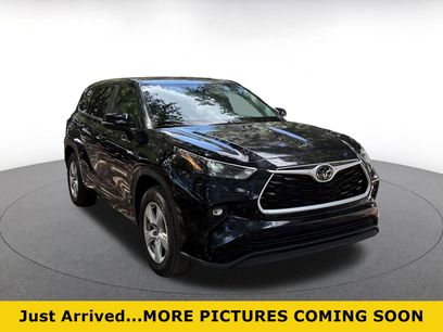 Used 2025 Toyota Highlander LE