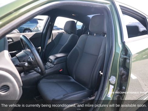 Used 2018 Dodge Charger SXT Plus w/ Blacktop Package image 11