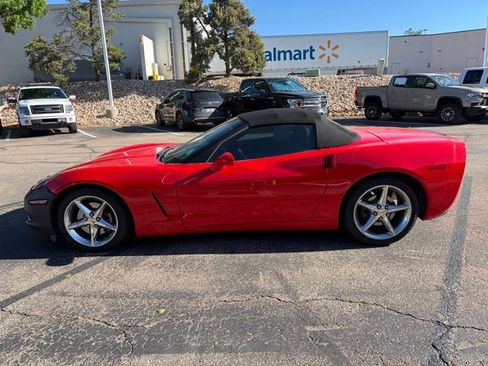 Used 2011 Chevrolet Corvette Convertible w/ 1LT RWD image 2
