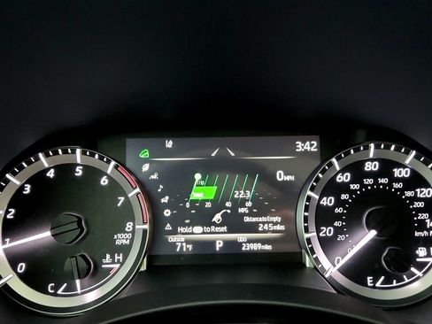 Certified 2024 Toyota Highlander XLE AWD/4WD image 23