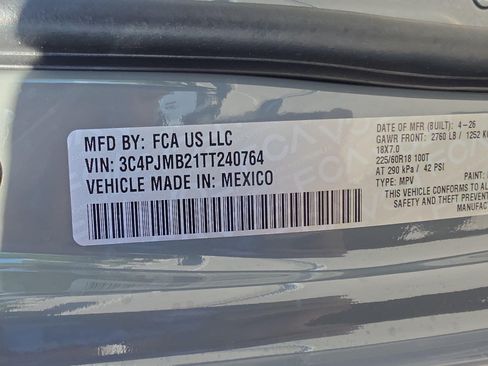 New 2026 Jeep Cherokee Laredo AWD/4WD image 34