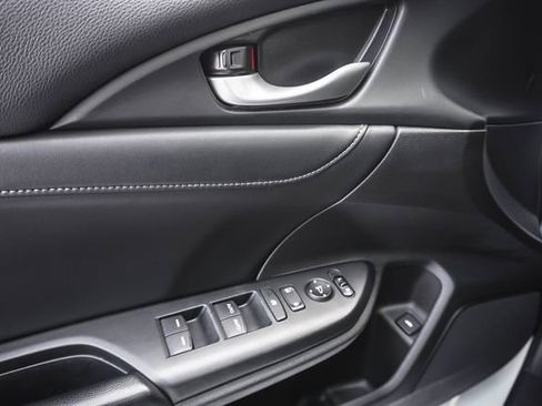 Used 2019 Honda Insight Touring image 12