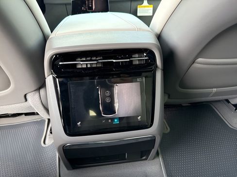 New 2025 Cadillac Escalade IQ Sport 1 w/ LPO, ONYX Package AWD/4WD image 39