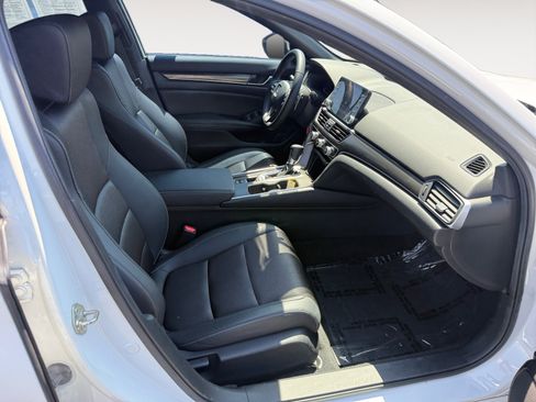Used 2019 Honda Accord Sport image 19