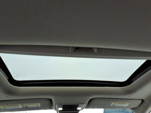 Certified 2026 Honda HR-V EX-L image 5