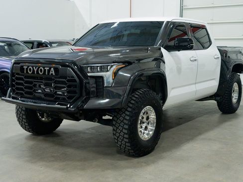 Used 2024 Toyota Tundra Limited image 3