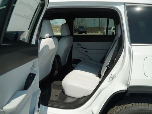 New 2026 Jeep Cherokee Limited image 13