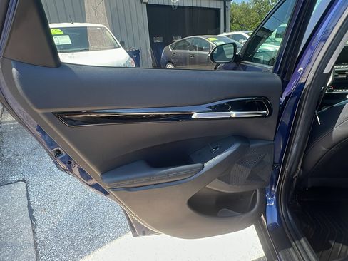 Used 2021 Kia Seltos SX AWD/4WD image 15