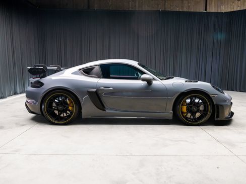 Used 2024 Porsche 718 Cayman GT4 RS w/ Accent Package Logos RWD image 13