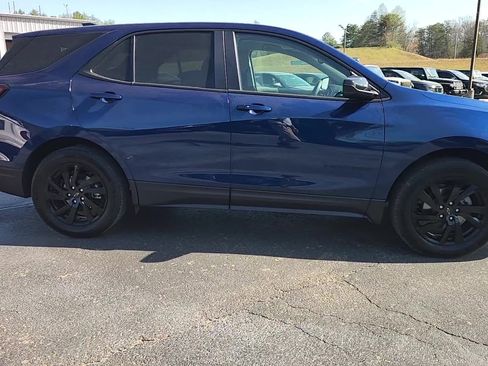 Used 2023 Chevrolet Equinox LS w/ LS Convenience Package image 18