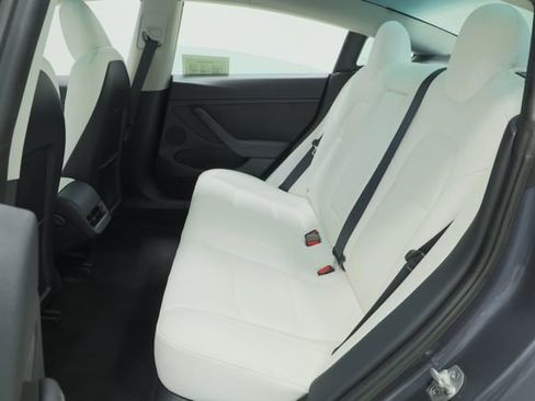 Used 2023 Tesla Model 3 Standard Range RWD image 28