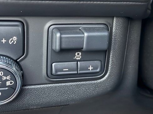 Used 2023 GMC Yukon XL Denali Ultimate image 41